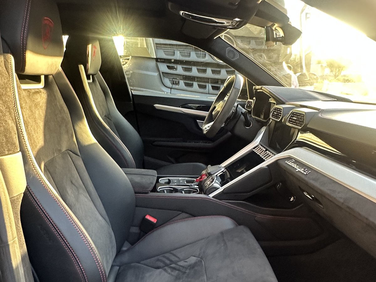 蘭博基尼 Urus  2018款 4.0T V8圖片