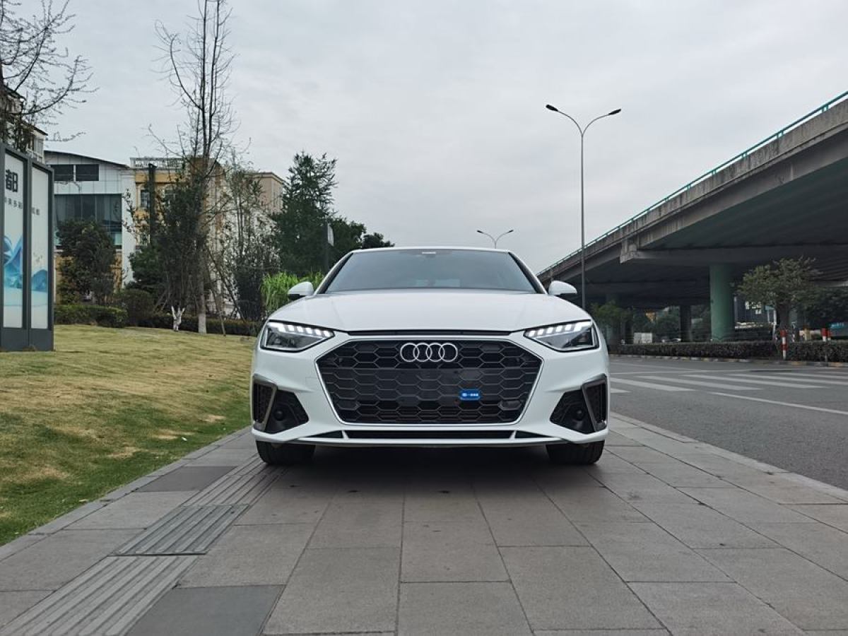 2020年12月奧迪 奧迪A4L  2020款 40 TFSI 時尚動感型