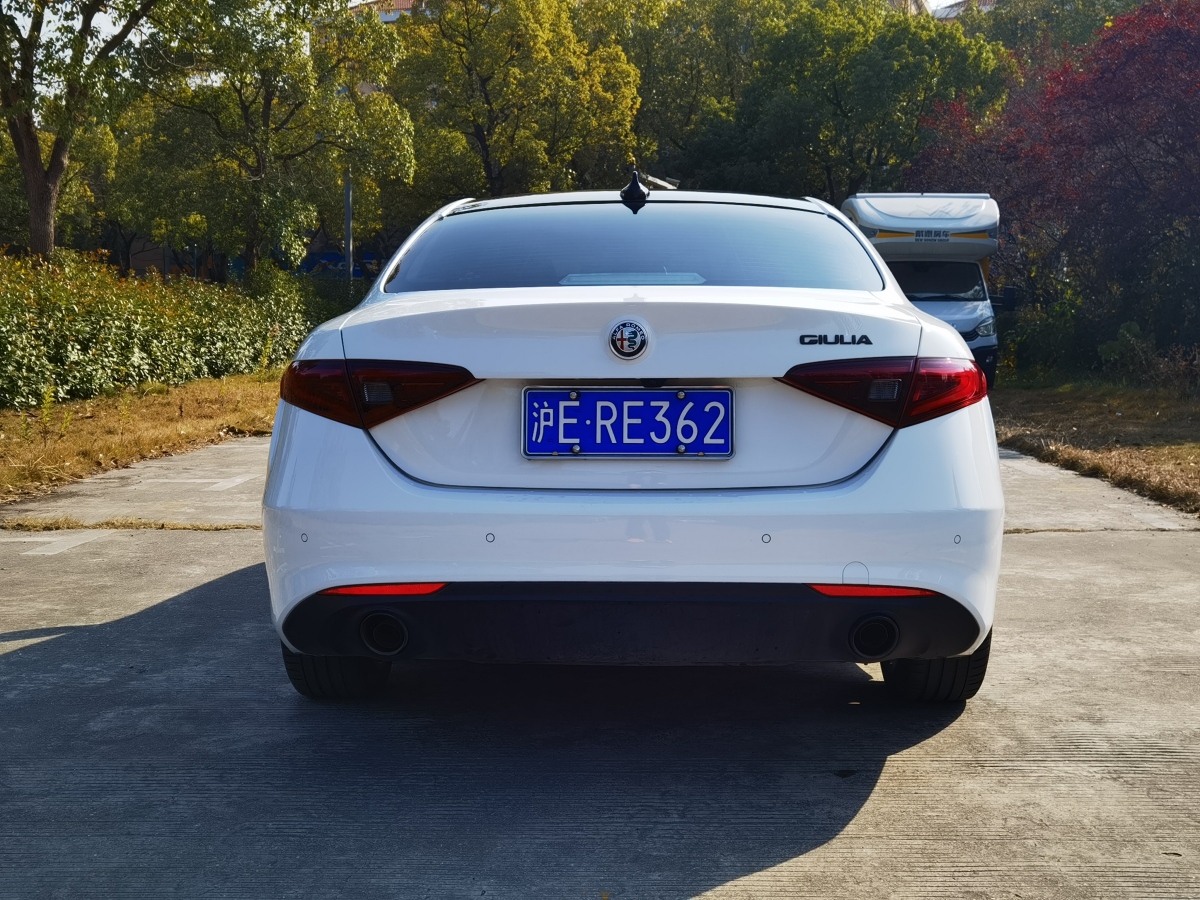 阿爾法·羅密歐 Giulia  2020款 2.0T 280HP 豪華版圖片