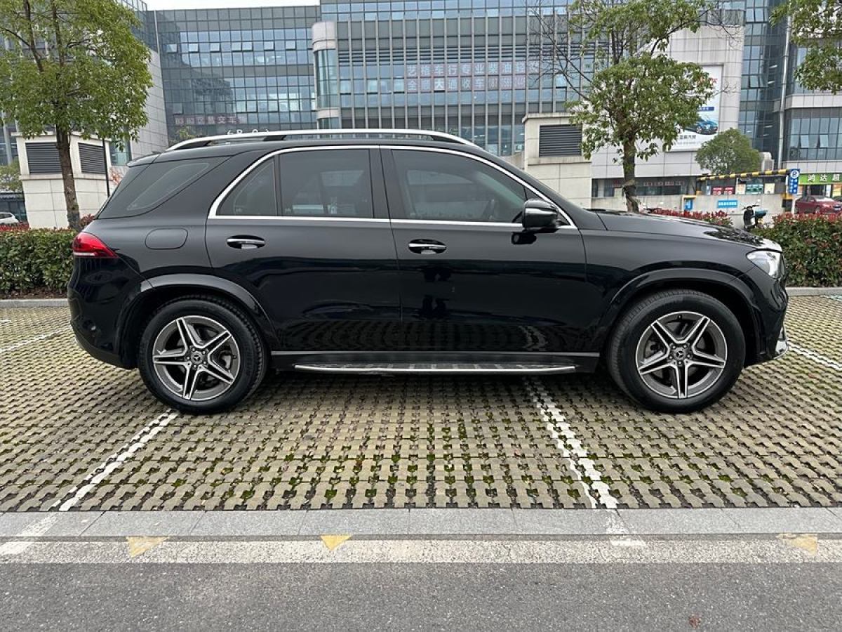 奔馳 奔馳GLE  2022款 改款 GLE 450 4MATIC 豪華型圖片