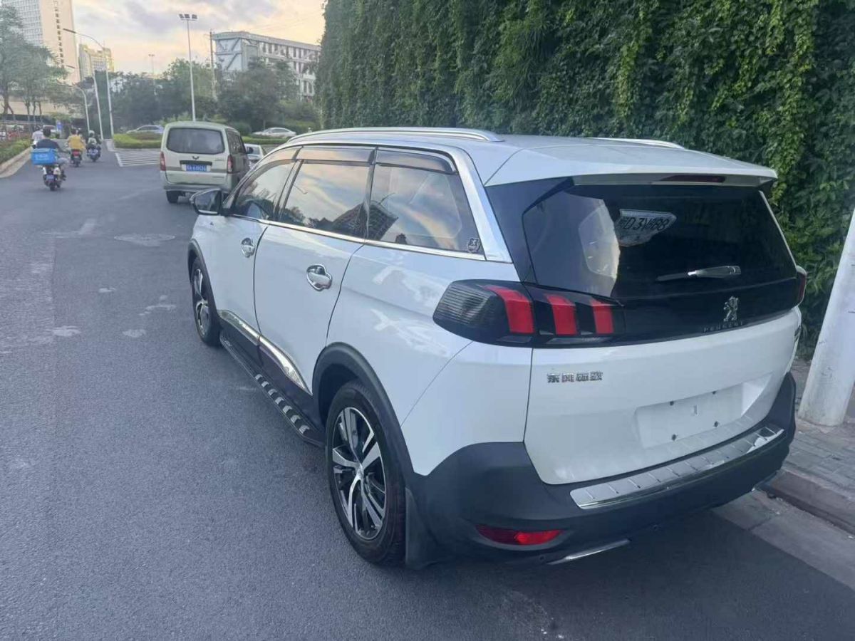 標(biāo)致 5008 圖片