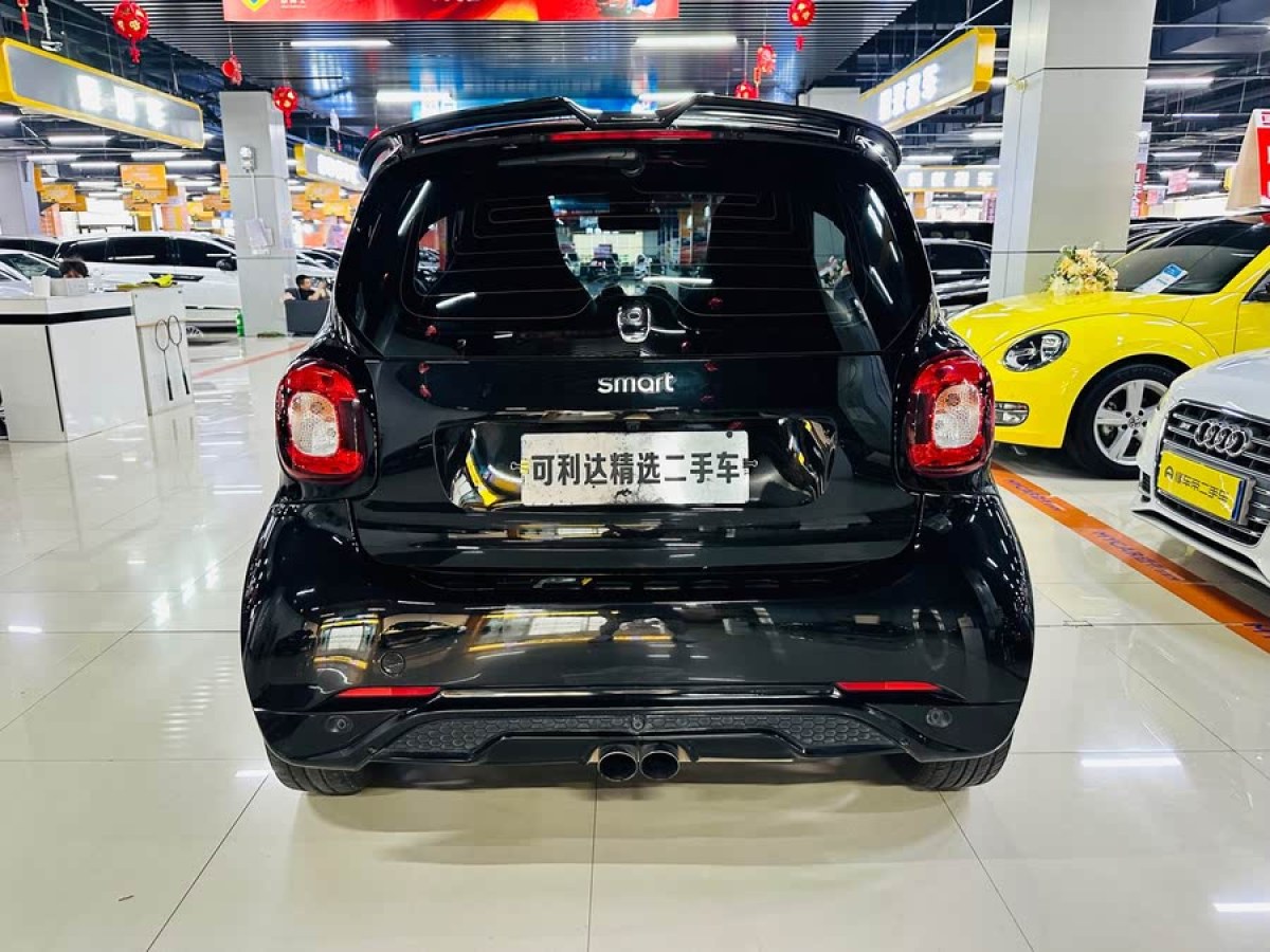 smart fortwo  2018款 0.9T 66千瓦硬頂先鋒版圖片