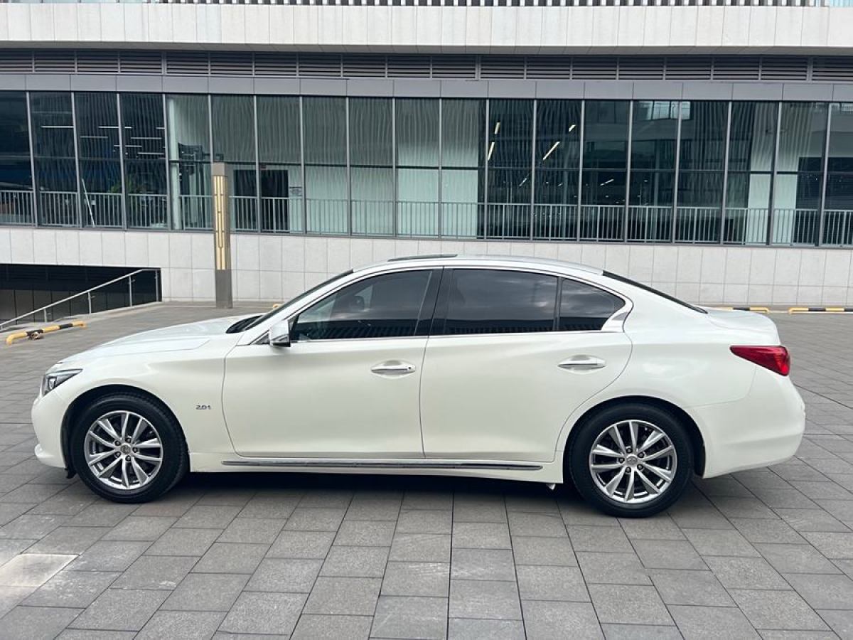 英菲尼迪 Q50L  2016款 2.0T 舒適版圖片