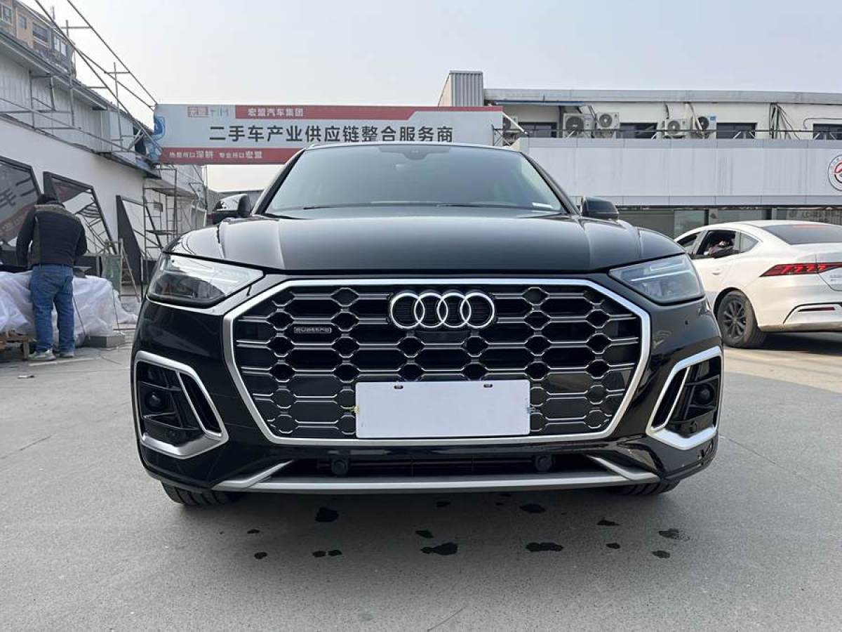 奧迪 奧迪Q5L  2022款 改款 40T 豪華動感型圖片