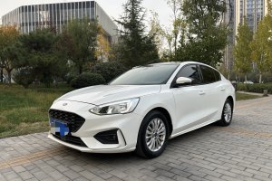 福克斯 福特 三厢 EcoBoost 180 自动锋潮型