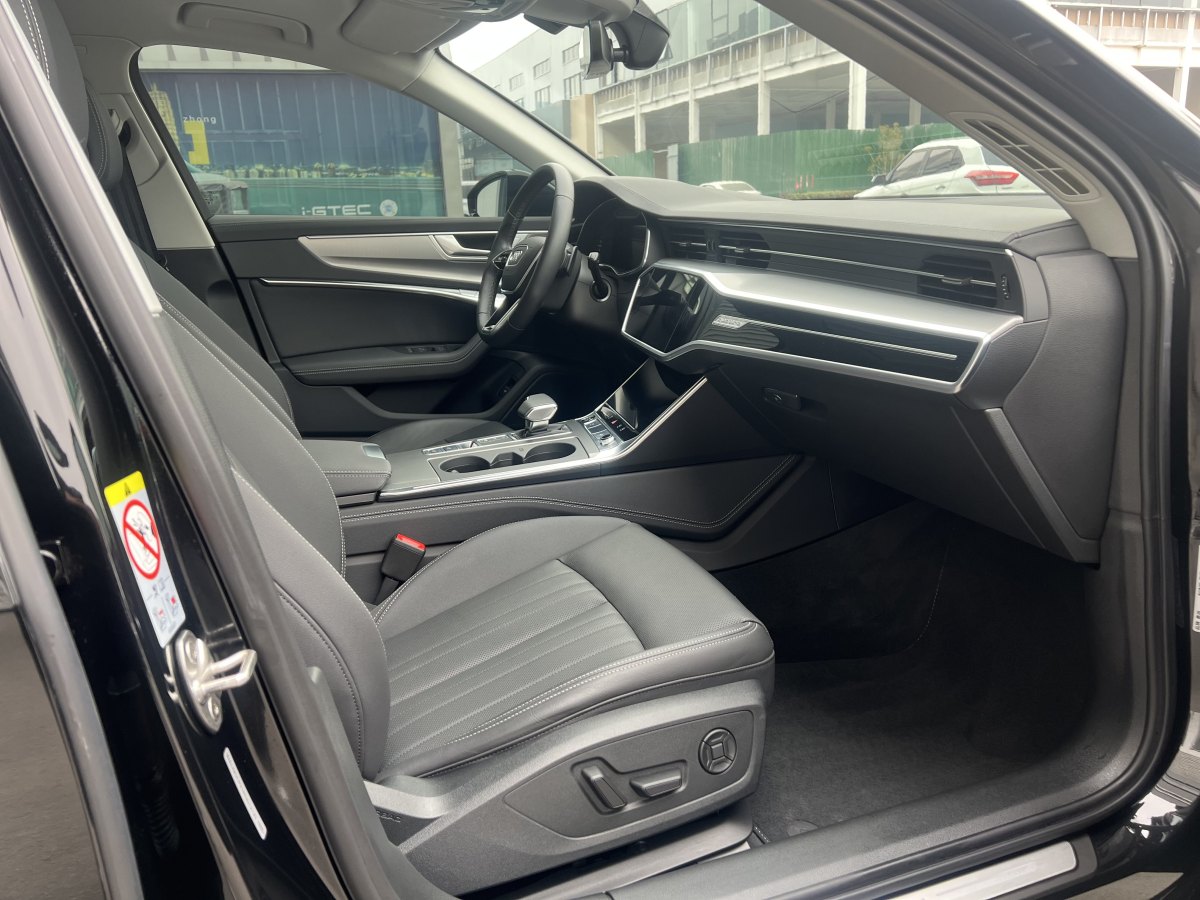 奧迪 奧迪A6  2024款 allroad quattro 55 TFSI 尊享越野型圖片