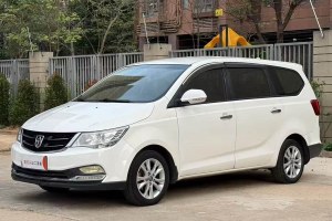 730 寶駿 改款 1.5L 手動(dòng)標(biāo)準(zhǔn)型 7座