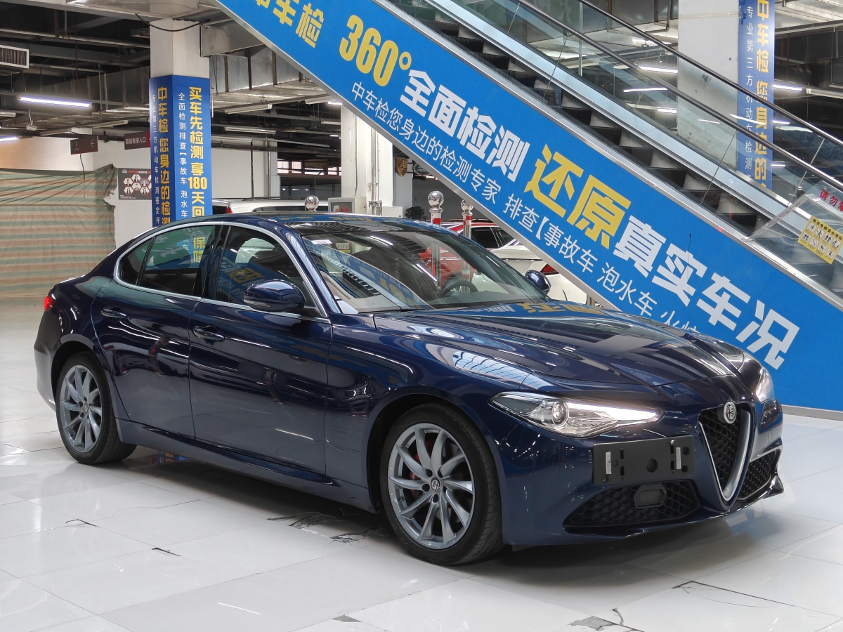 阿爾法·羅密歐 Giulia  2019款  2.0T 280HP 豪華版圖片