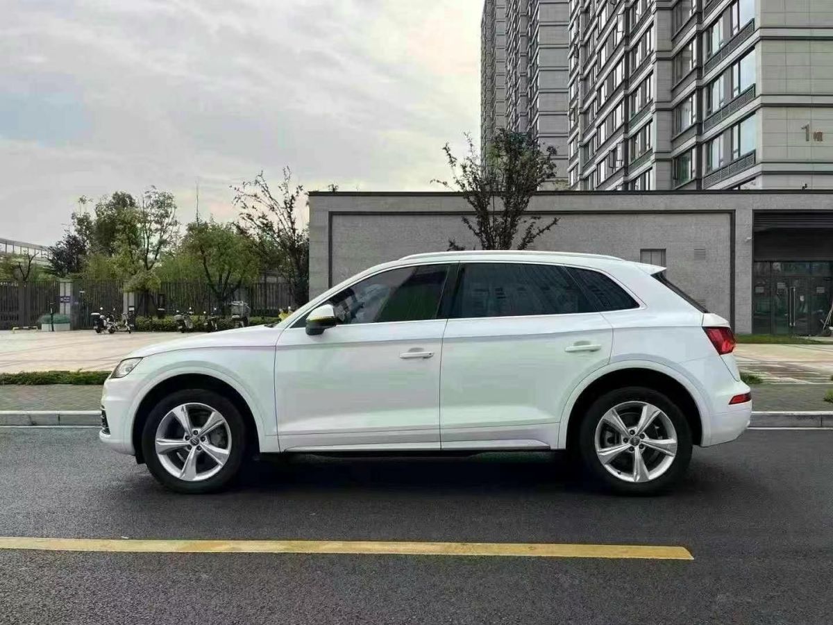 奧迪 奧迪Q3  2019款  35 TFSI 時尚動感型圖片