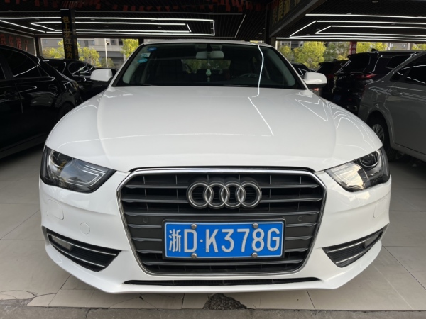 奥迪 奥迪A4L  2015款 35 TFSI 自动标准型