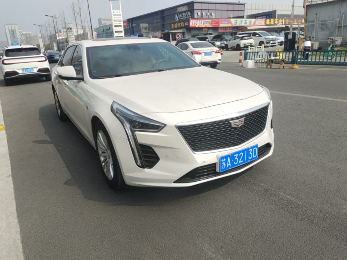 凱迪拉克 CT6  2019款 28T 豪華型圖片