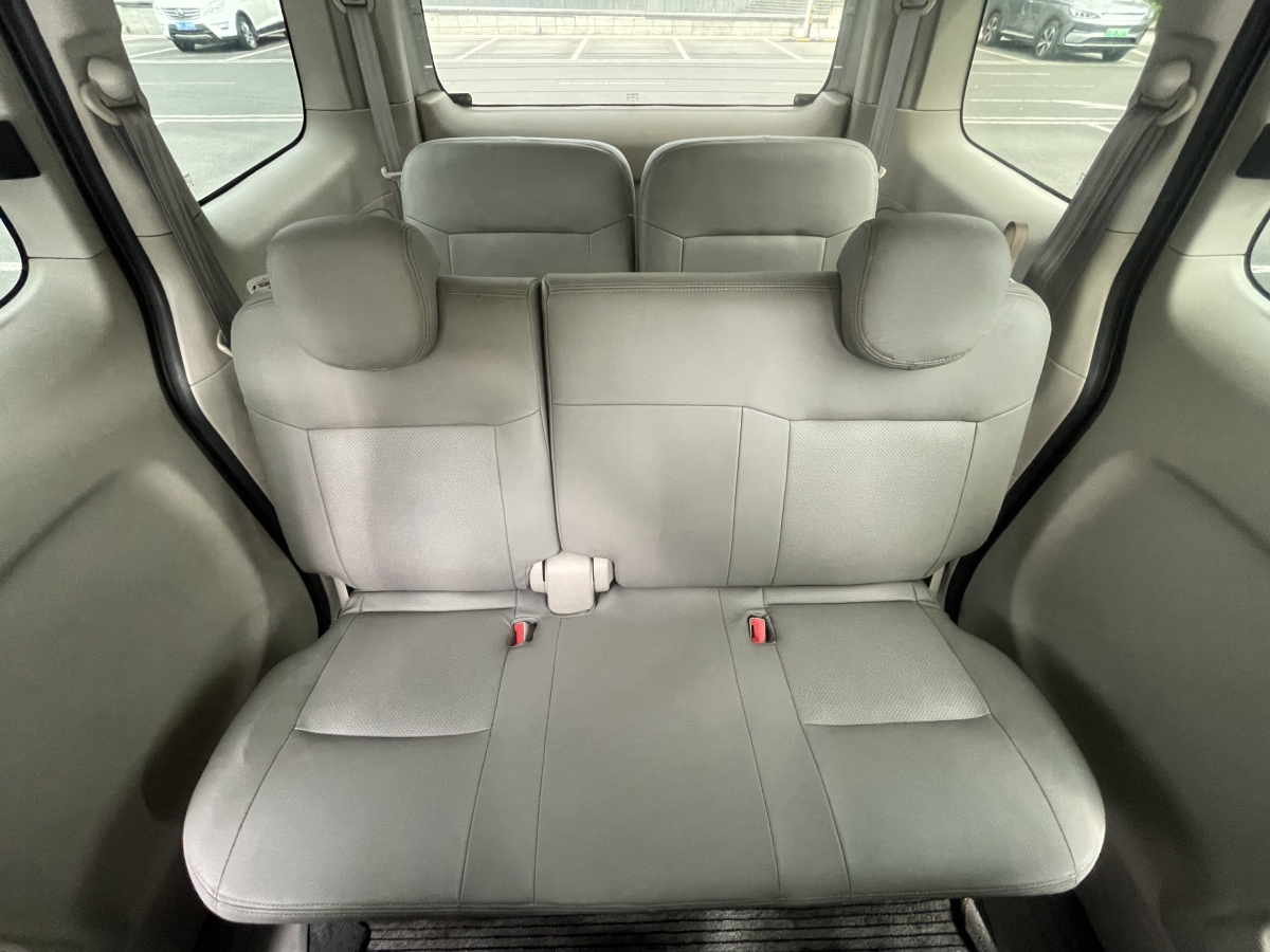 日产 NV200  2014款 1.6L CVT豪华型 国IV图片