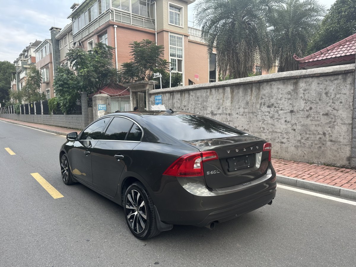 沃爾沃 S60  2017款 L 1.5T T3 智行版圖片