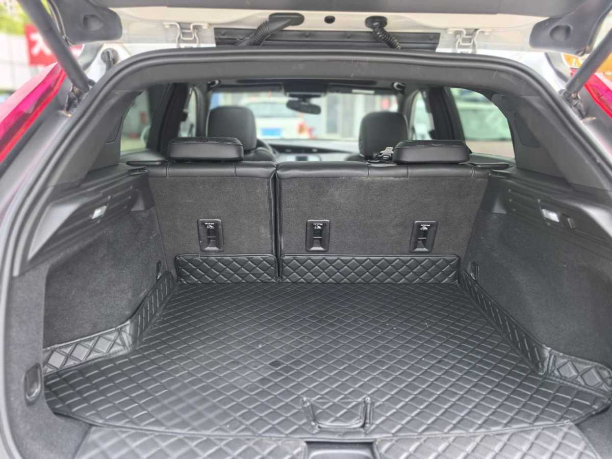凱迪拉克 XT4  2020款 改款 28T 兩驅領先型圖片