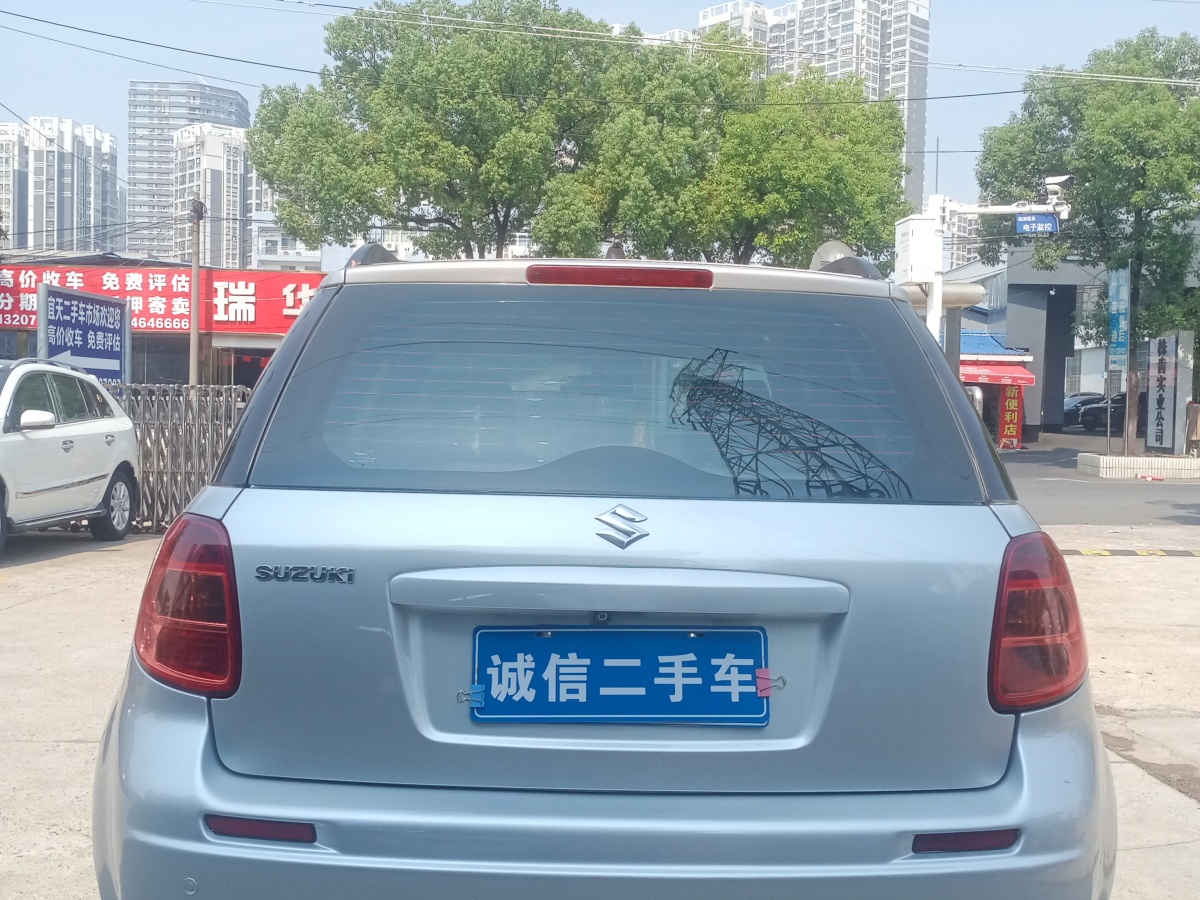 鈴木 天語(yǔ)  2012款 SX4 1.6L 兩廂銳騎型圖片