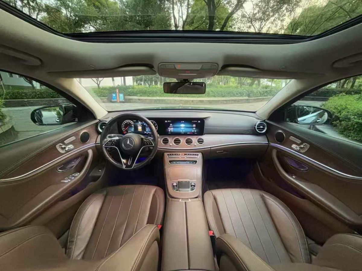 奔馳 奔馳E級(jí)  2021款 E 300 L 豪華型圖片