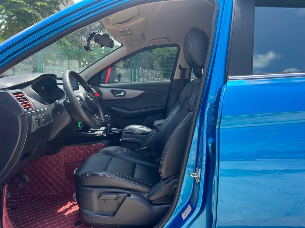東風(fēng)風(fēng)光 S560  2018款 1.8L 手動(dòng)舒適型 7座圖片