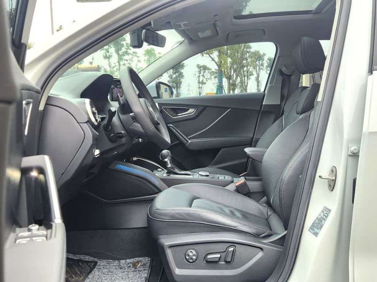 奧迪 奧迪Q2L  2024款 改款 35TFSI 時(shí)尚動感型圖片
