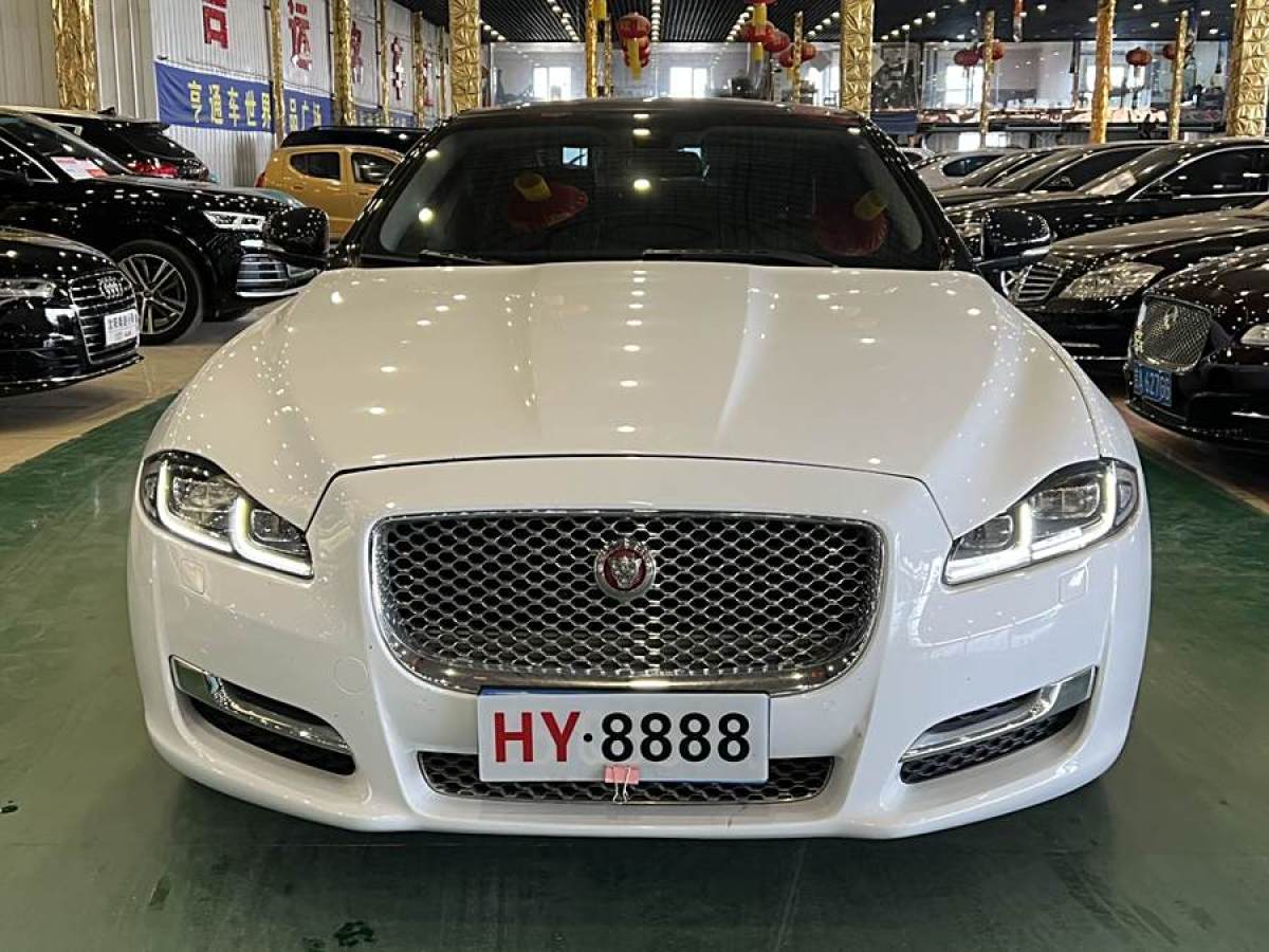 捷豹 XJ  2016款 XJL 3.0 SC 四驅(qū)全景商務(wù)版圖片