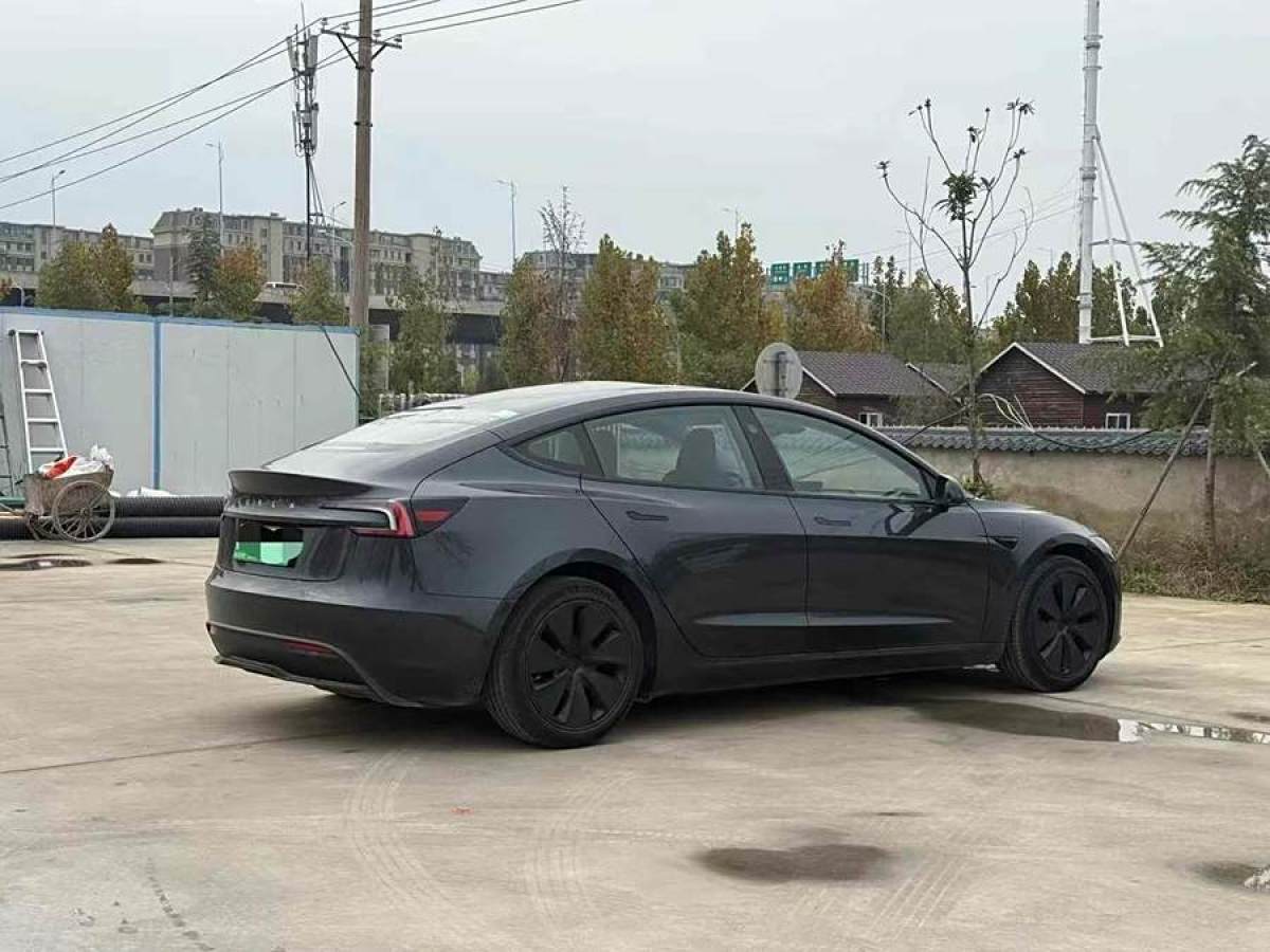 特斯拉 Model Y  2023款 后輪驅(qū)動(dòng)版圖片