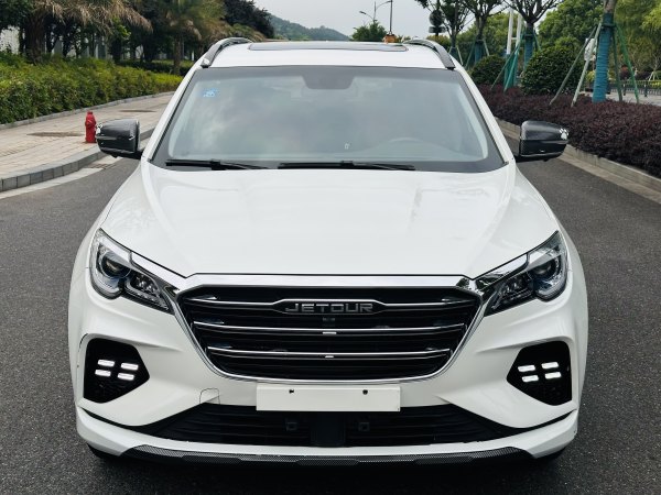 捷途 X70  2020款 1.5T 手动悦行版 7座