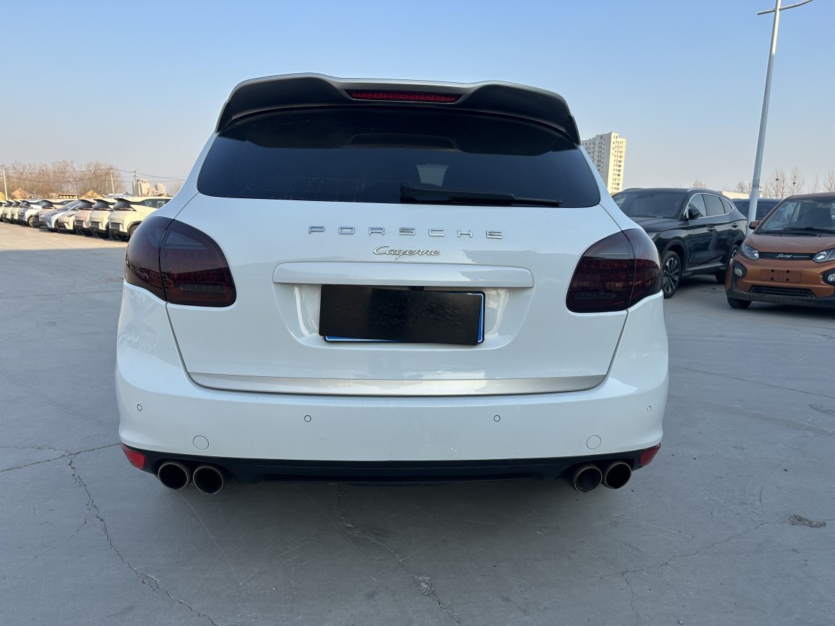 保時(shí)捷 Cayenne  2014款 Cayenne Platinum Edition 3.0T圖片