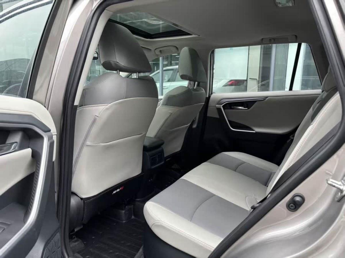 豐田 RAV4榮放  2023款 雙擎 2.5L E-CVT四驅精英Plus版圖片