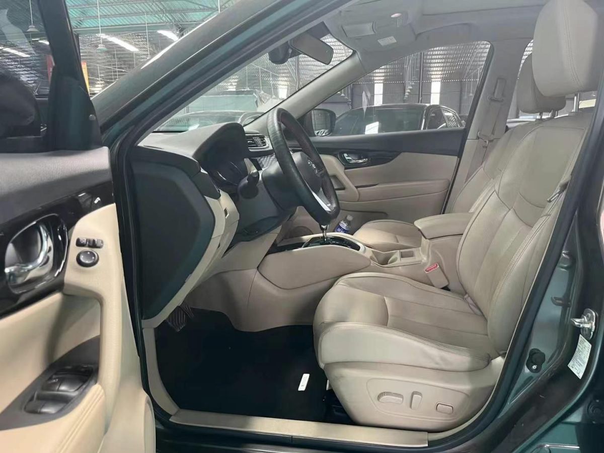 日產(chǎn) 奇駿  2020款 2.0L CVT時(shí)尚版 2WD圖片