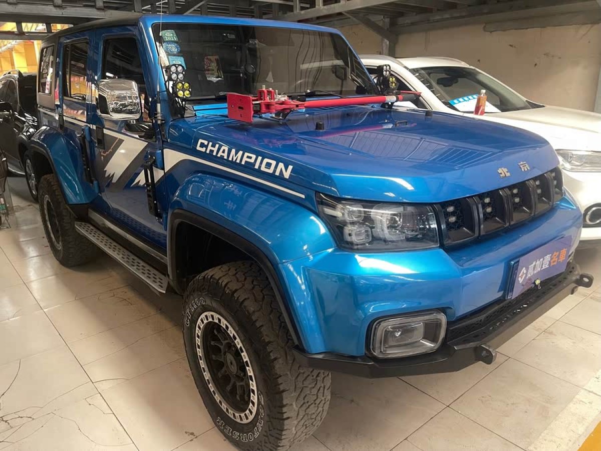 北京 BJ40  2018款 PLUS 2.3T 自動四驅(qū)環(huán)塔冠軍版圖片
