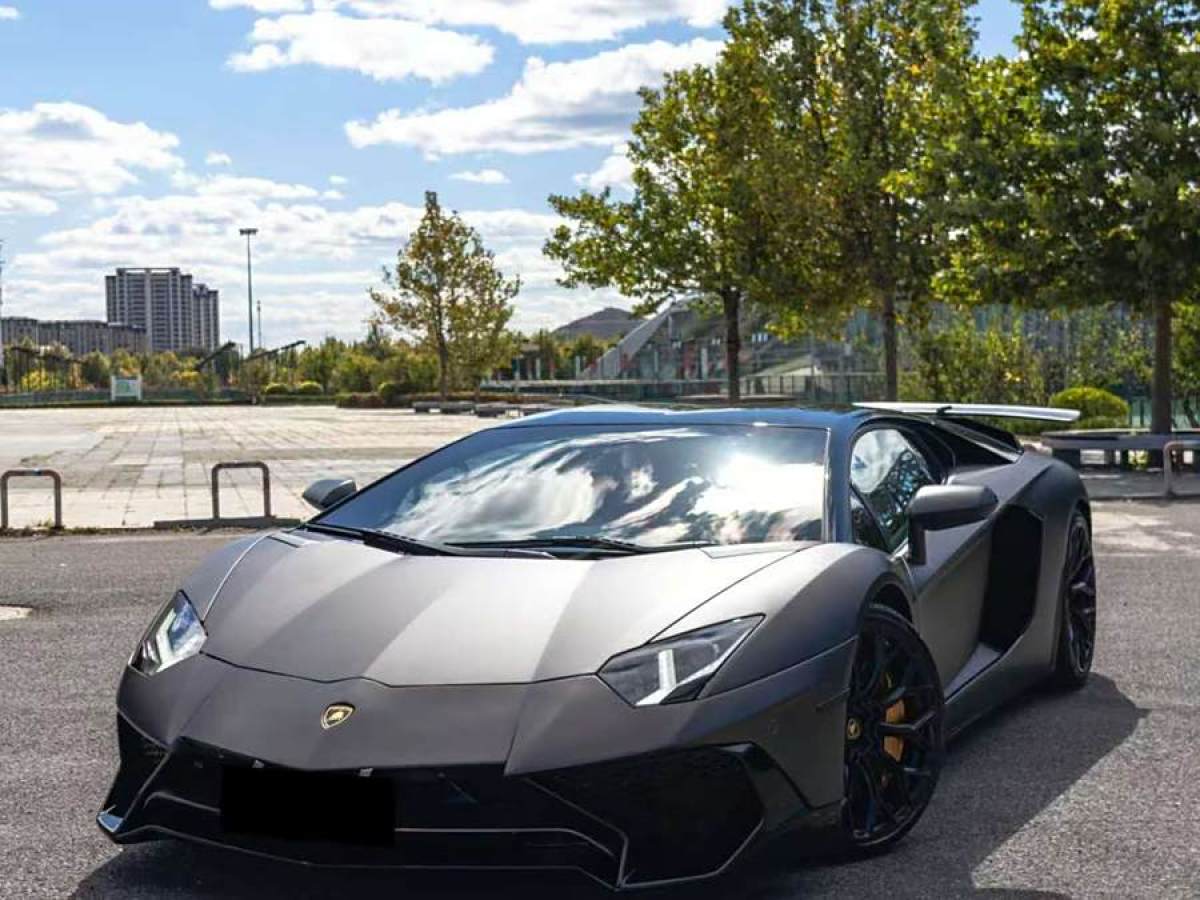 2011年12月蘭博基尼 Aventador  2011款 LP 700-4