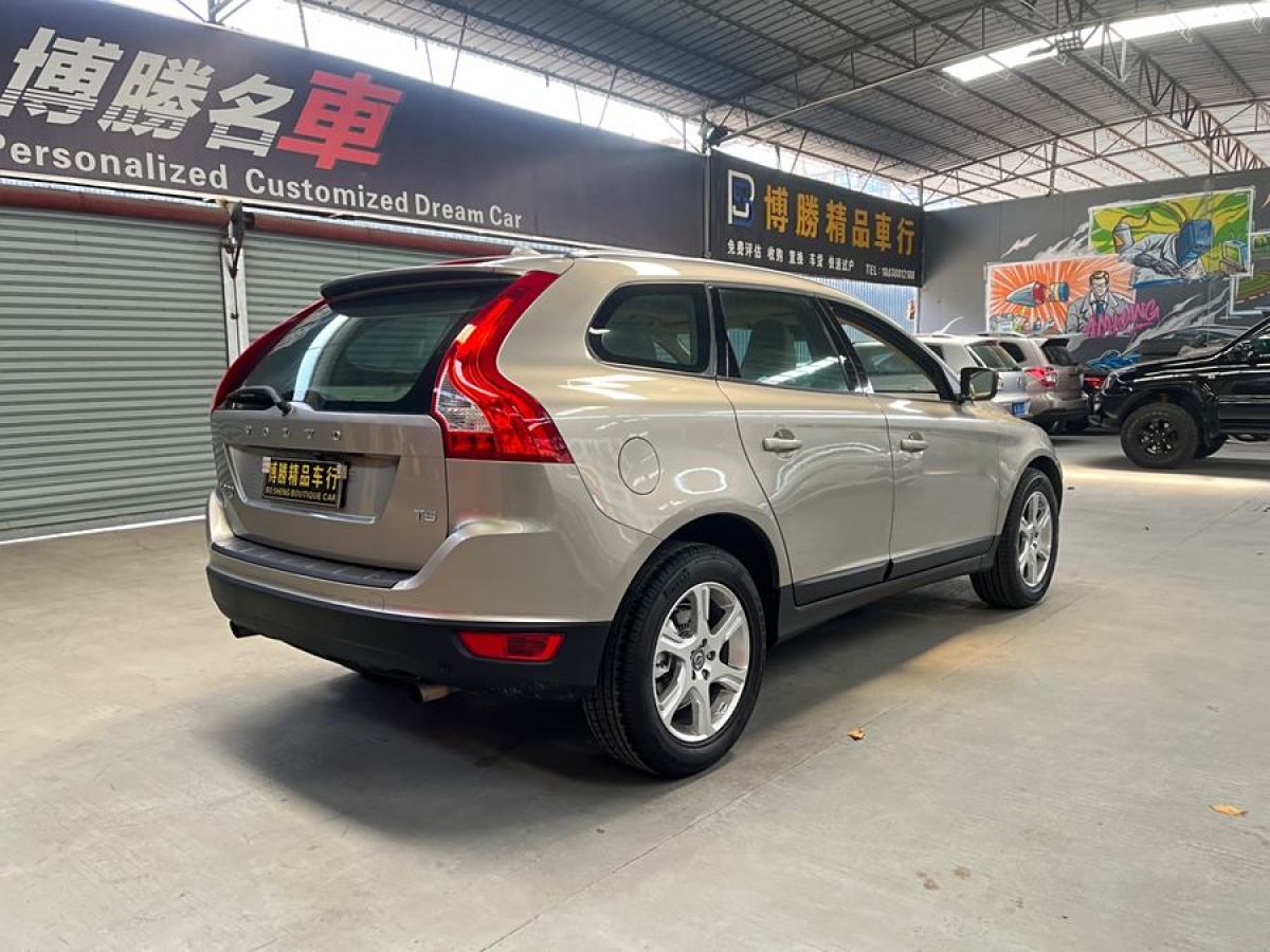 2012年9月沃爾沃 XC60  2012款 T5 舒適版