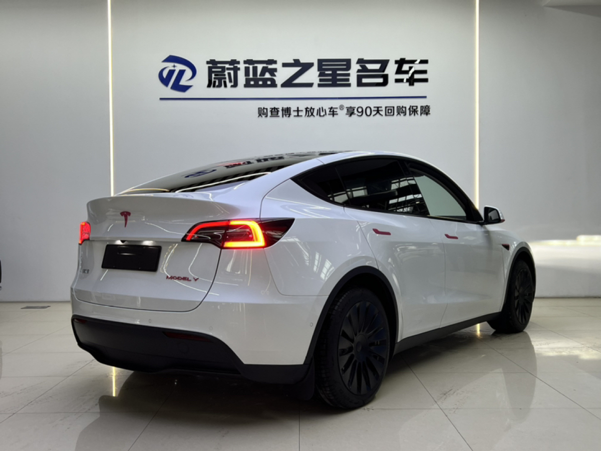 特斯拉 Model Y  2022款 改款 后輪驅(qū)動(dòng)版圖片