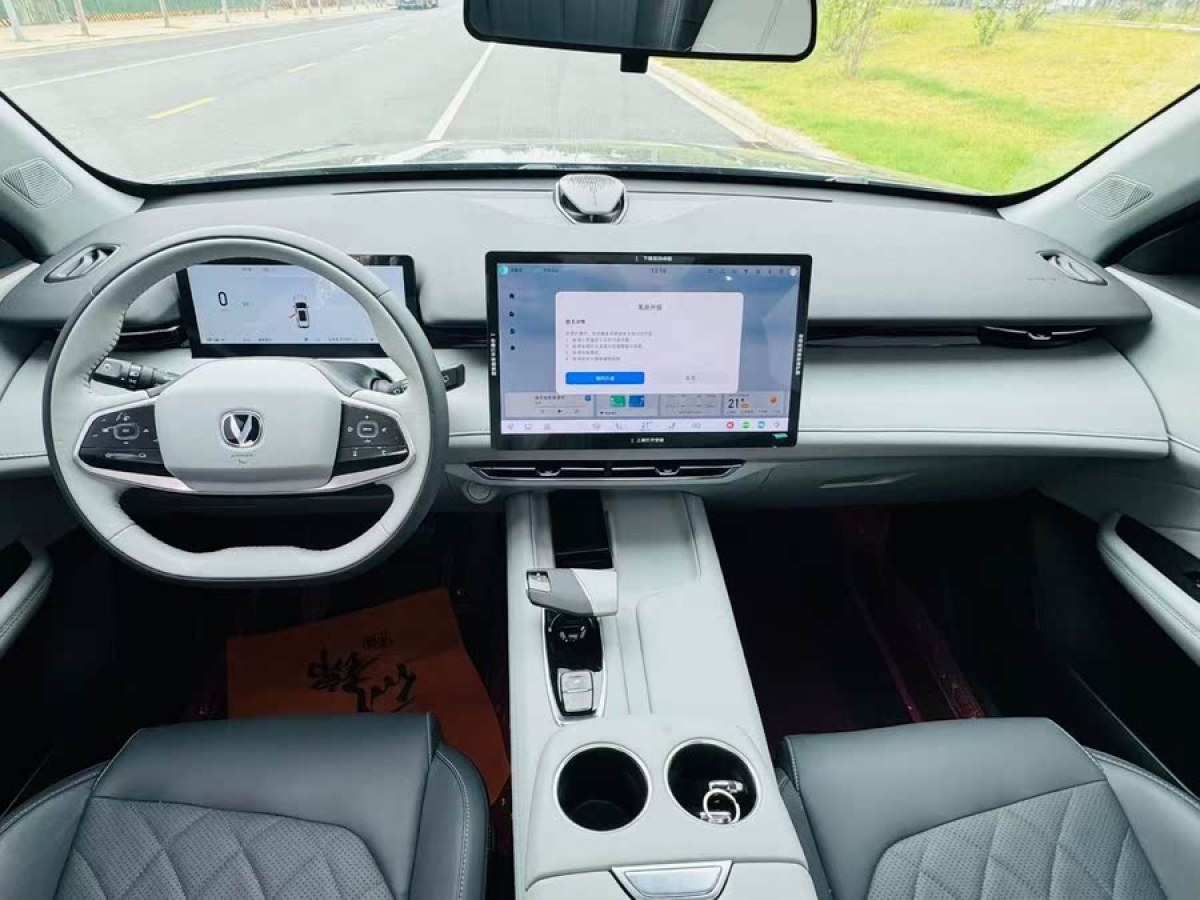 長(zhǎng)安 長(zhǎng)安UNI-Z新能源  2024款 藍(lán)鯨智電iDD 125km 超越型圖片