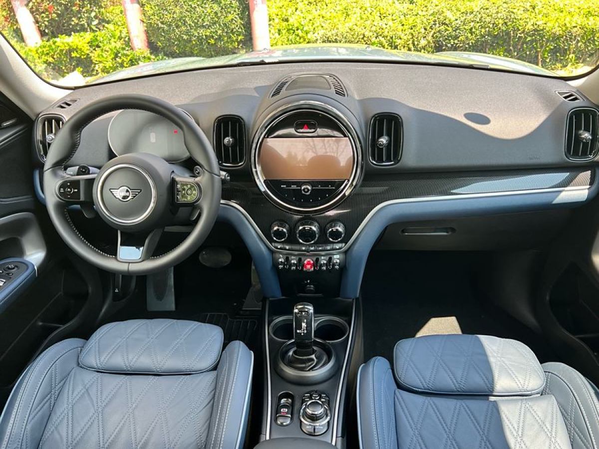 MINI COUNTRYMAN  2023款 改款二 2.0T COOPER S ALL4 鑒賞家圖片