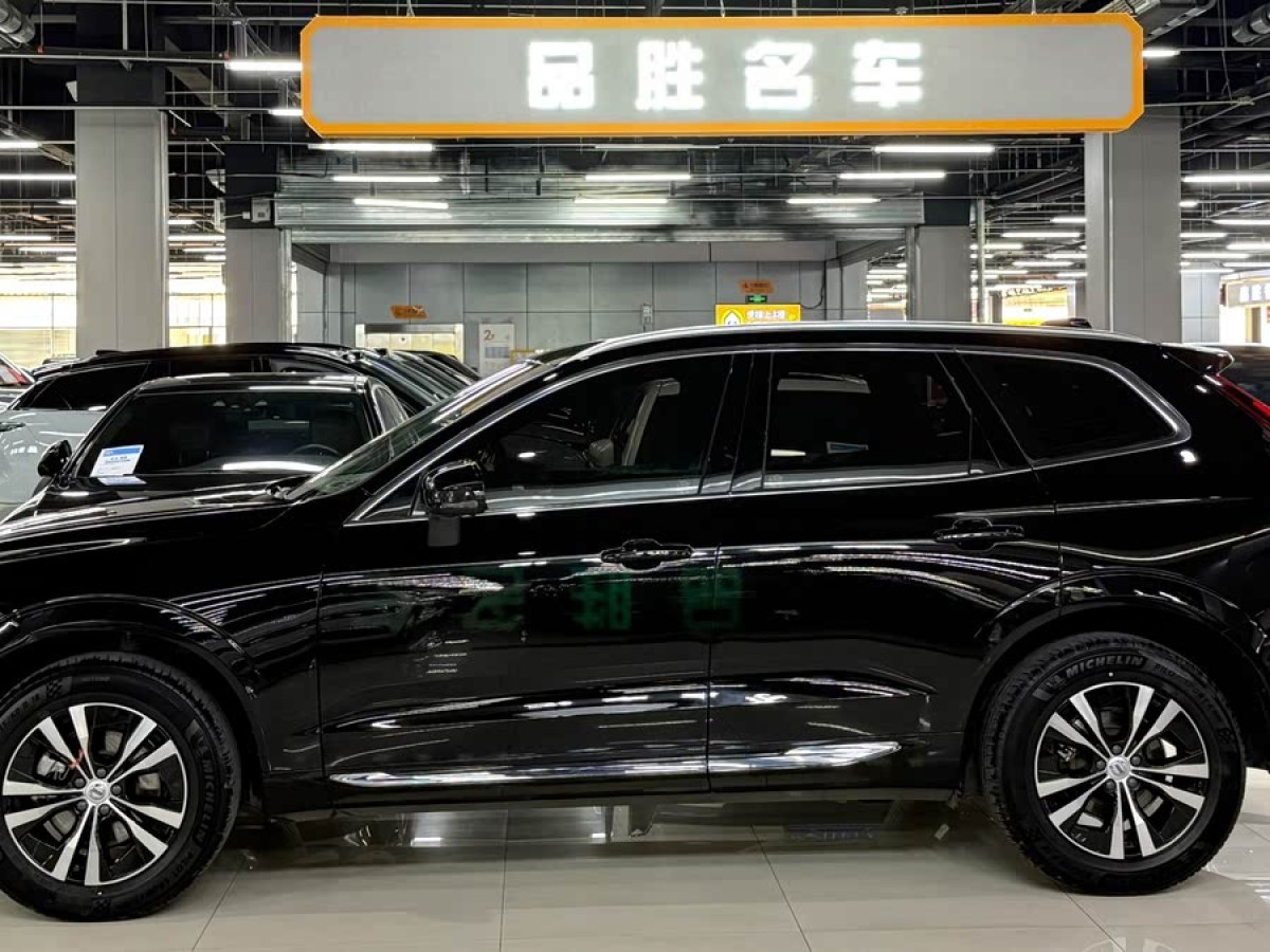 沃爾沃 XC60  2023款 B5 四驅(qū)智逸豪華版圖片