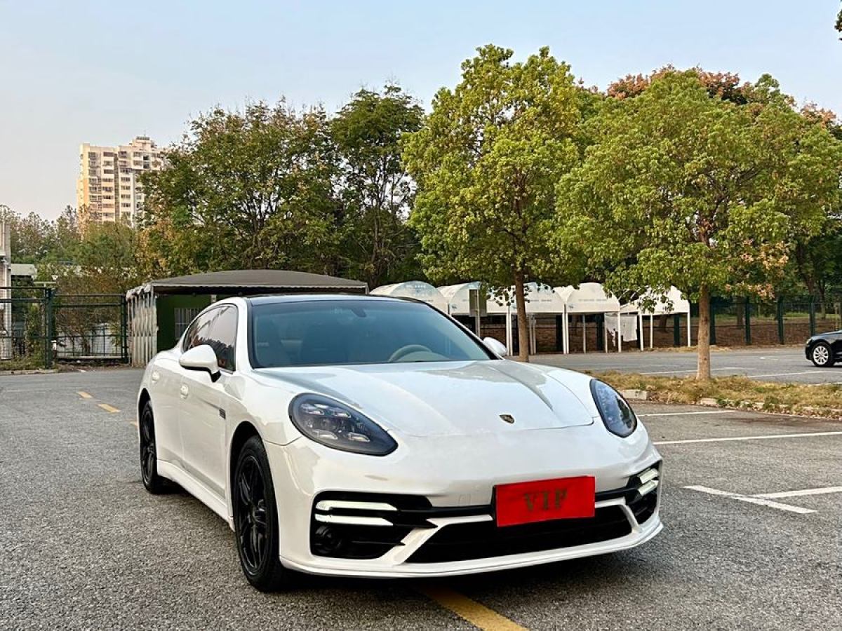 2011年10月保時捷 Panamera  2010款 Panamera 4 3.6L