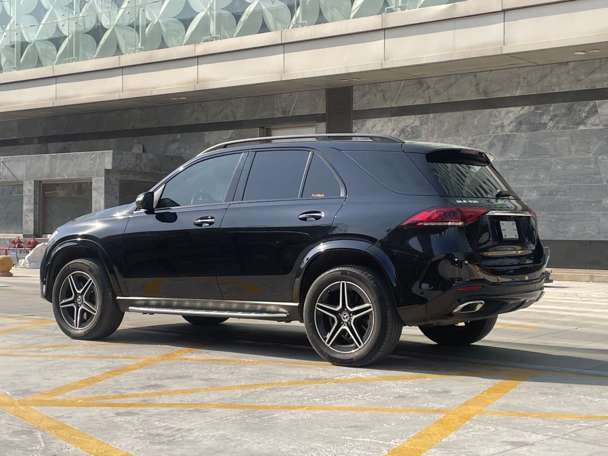 奔馳 奔馳GLE  2020款 改款 GLE 450 4MATIC 豪華型圖片