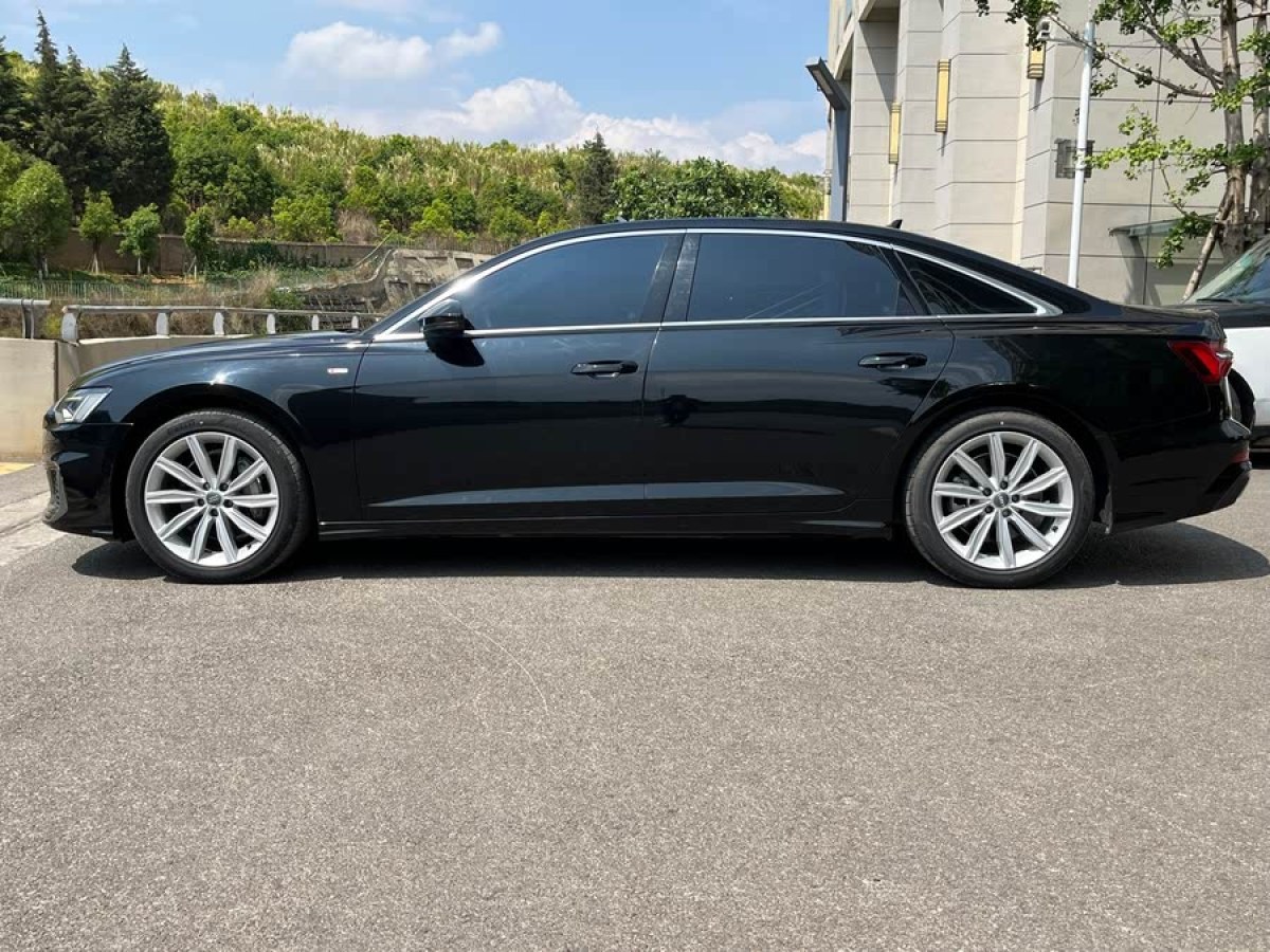 奧迪 奧迪A6L  2022款 45 TFSI quattro 臻選動感型圖片