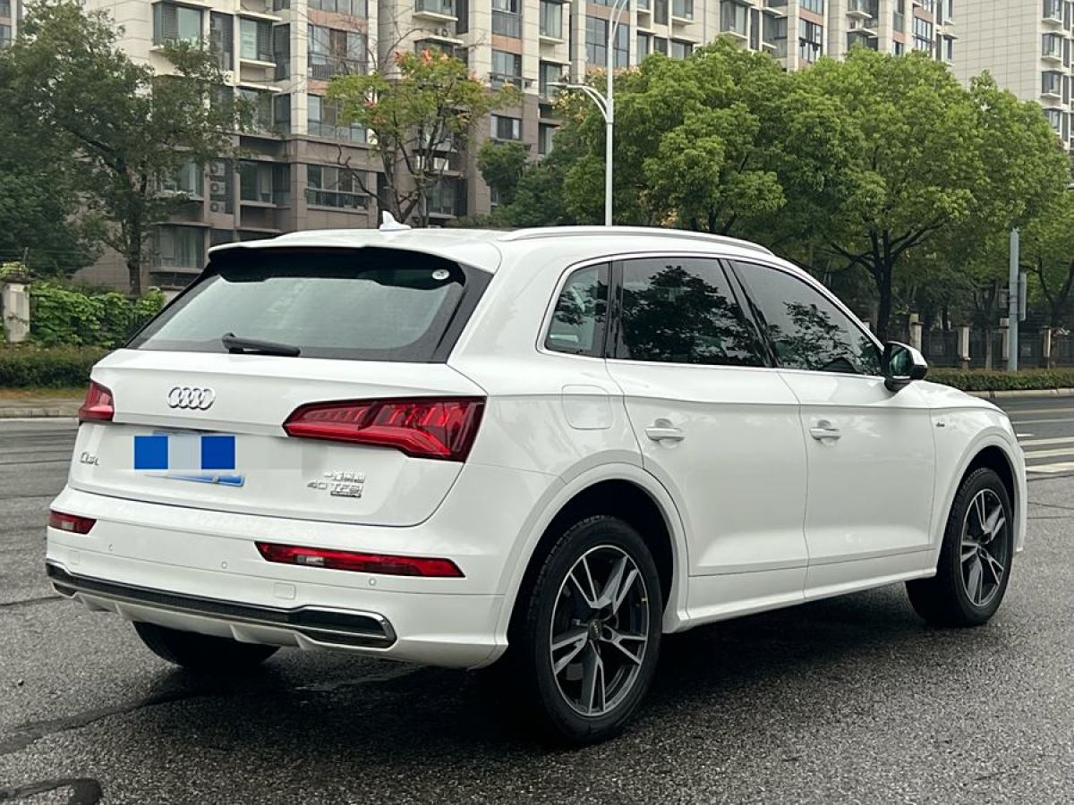 奧迪 奧迪Q5L  2020款 改款 40 TFSI 榮享時尚型圖片