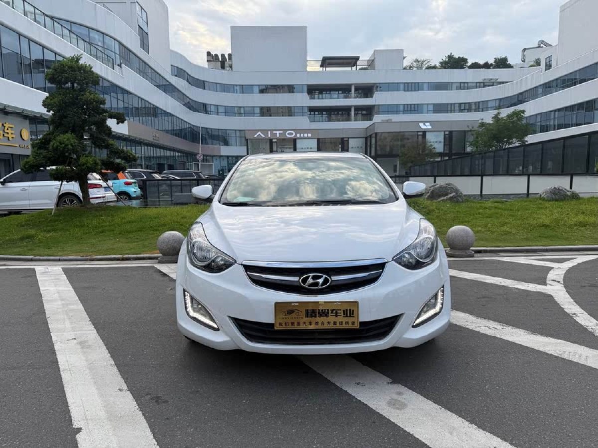 現(xiàn)代 朗動  2015款 1.6L 自動尊貴型圖片