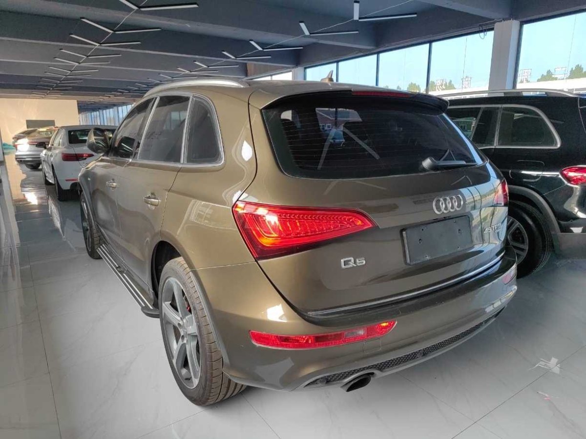 奧迪 奧迪Q5  2013款 45 TFSI quattro 運(yùn)動(dòng)型圖片