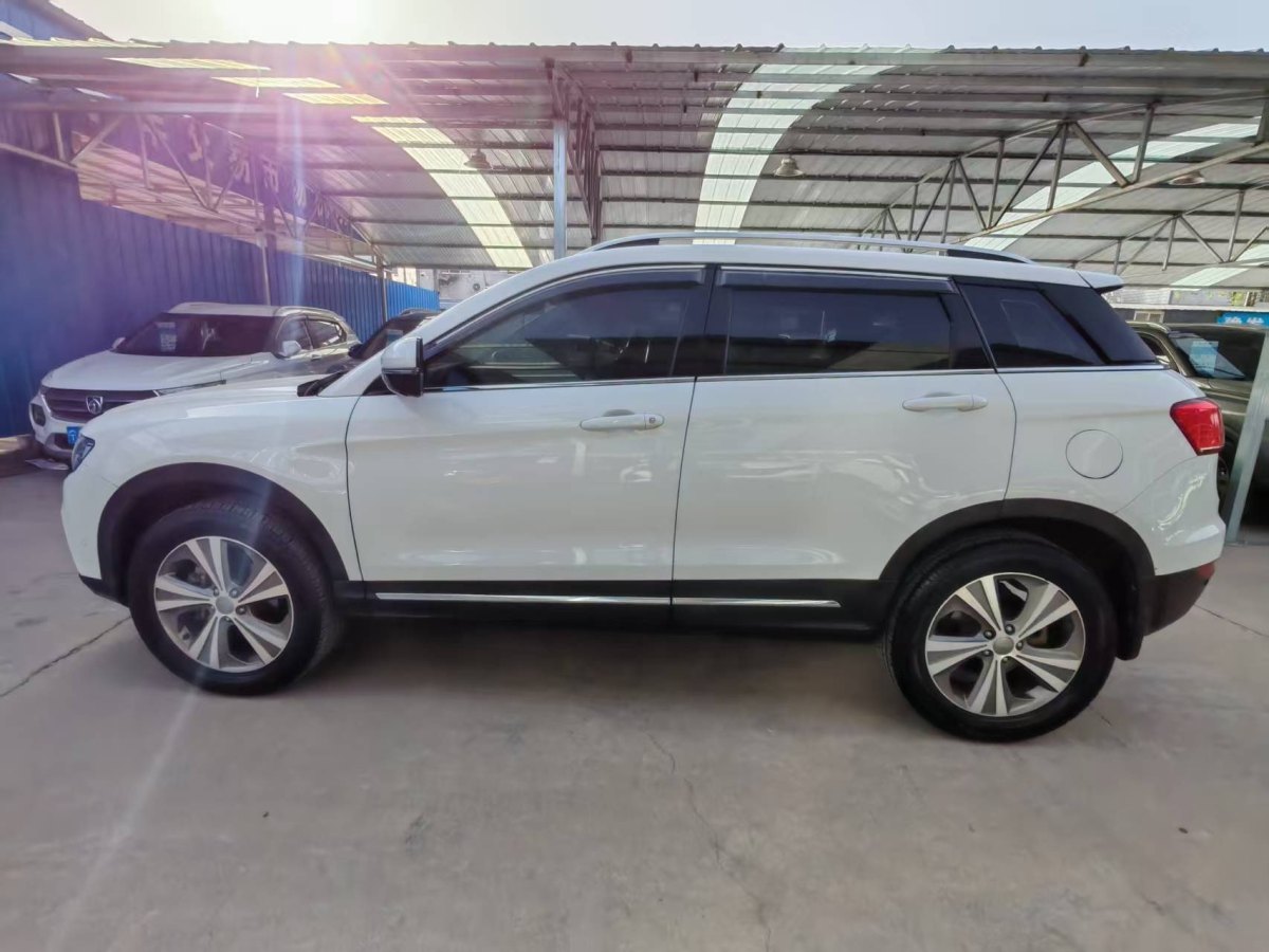 哈弗 H6 Coupe  2015款 藍(lán)標(biāo)改款 2.0T 手動(dòng)兩驅(qū)都市型圖片