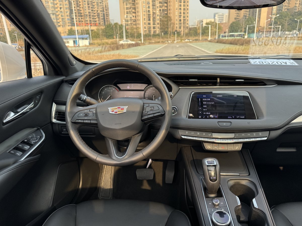 凱迪拉克 XT4  2018款 28T 兩驅(qū)領(lǐng)先型圖片