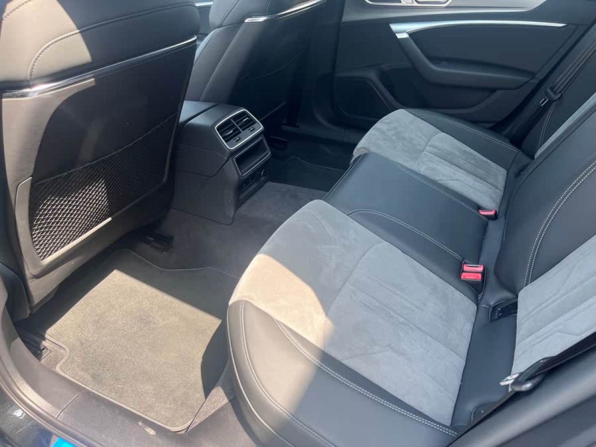 奧迪 奧迪A6L  2024款 40 TFSI 豪華動(dòng)感型圖片