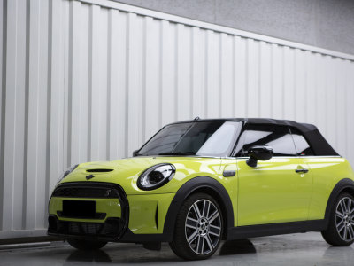 2024年2月 MINI MINI 改款二 2.0T COOPER S CABRIO 艺术家图片