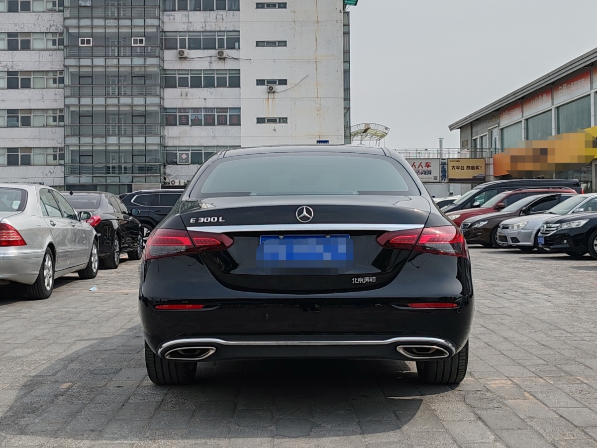 奔馳 奔馳E級  2023款 改款 E 300 L 豪華型圖片