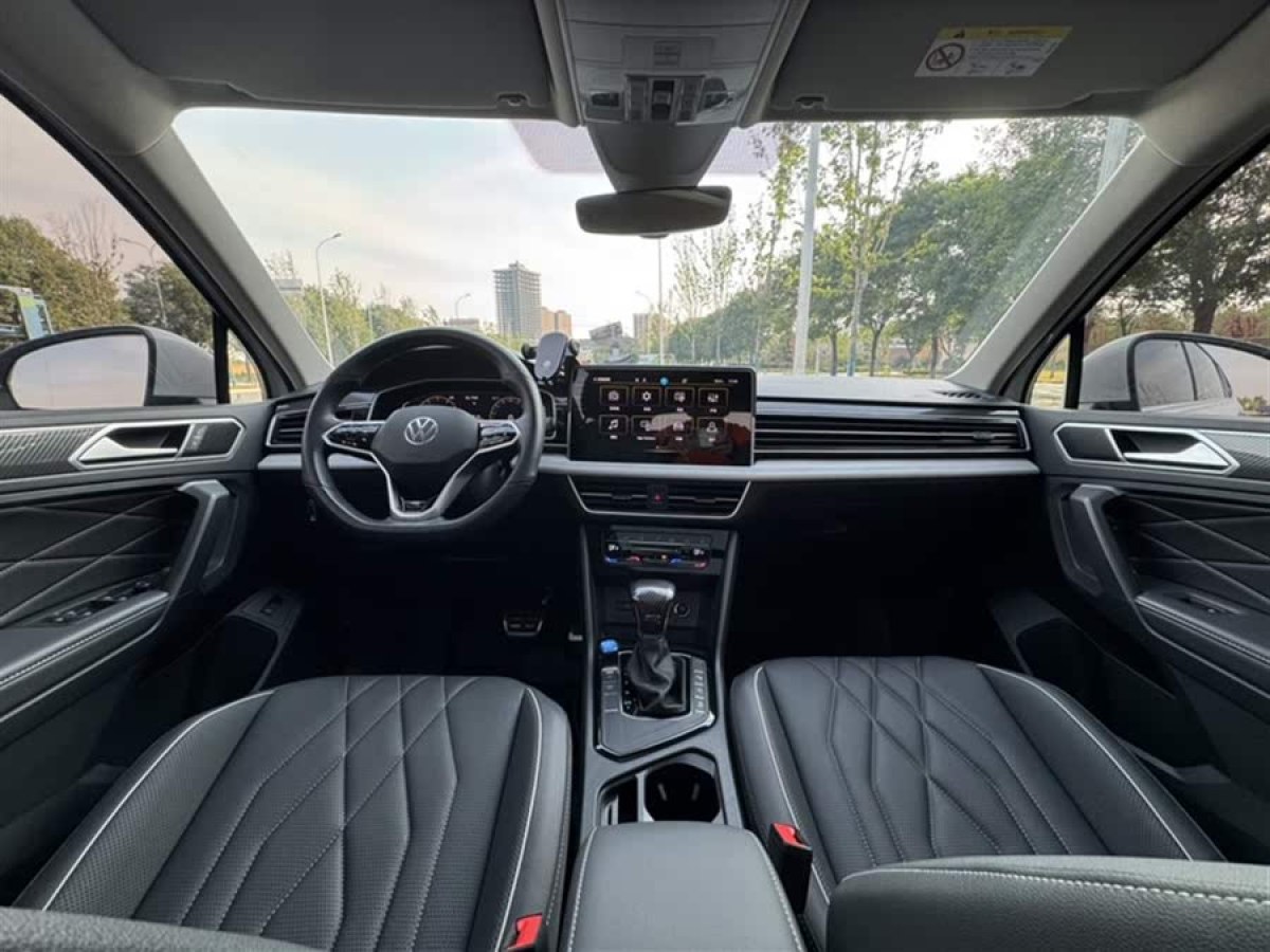 大眾 途觀L  2023款 改款 330TSI 自動(dòng)兩驅(qū)R-Line越享版圖片