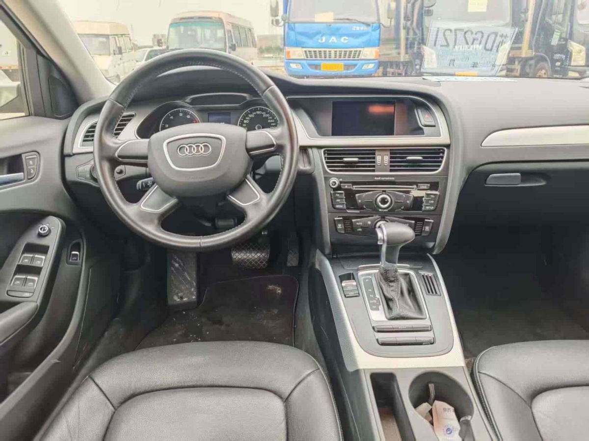 奧迪 奧迪A4L  2011款 1.8 TFSI 舒適型圖片