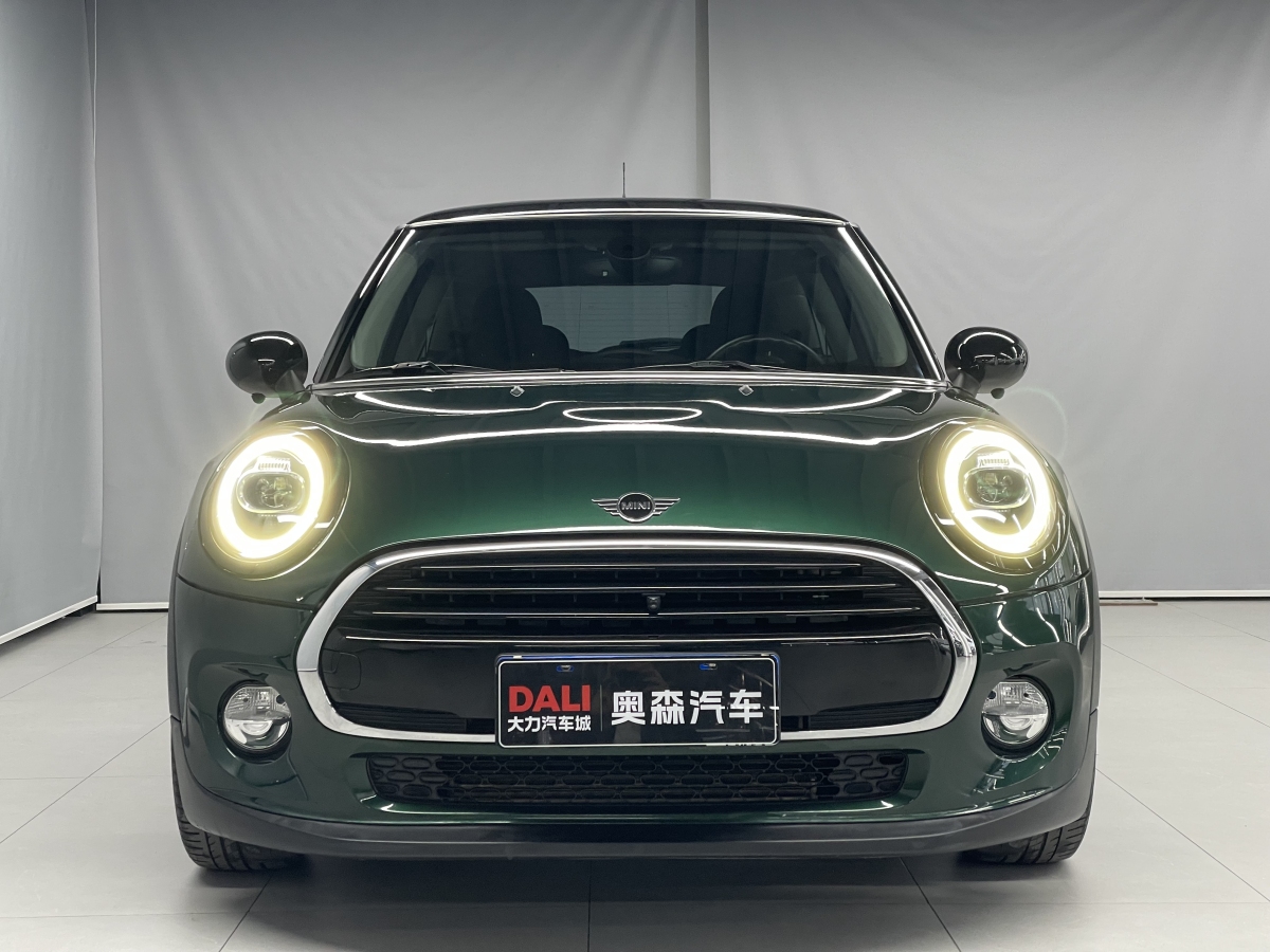 MINI COUNTRYMAN  2018款 1.5T COOPER 經(jīng)典派圖片