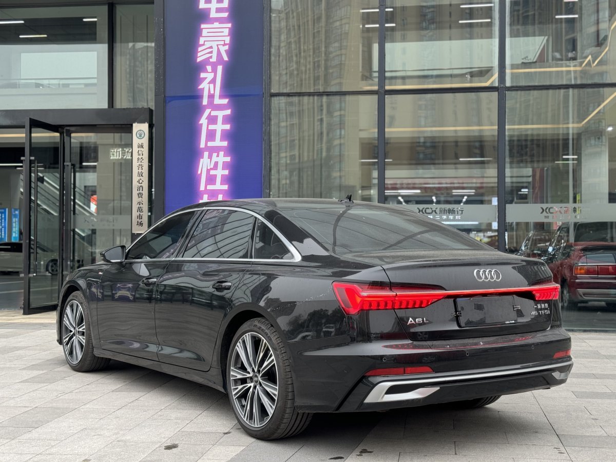 奧迪 奧迪A6L  2024款 45 TFSI 臻選動感型圖片